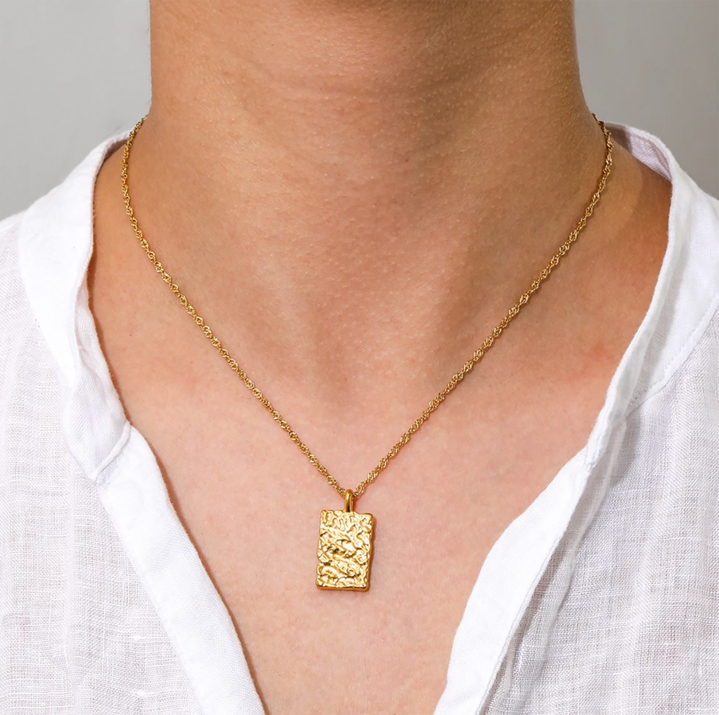 necklace, gold chain necklace, necklaces for women, rope necklace, cuban chain necklace, chain necklaces, pendant necklace, hammered necklace on model