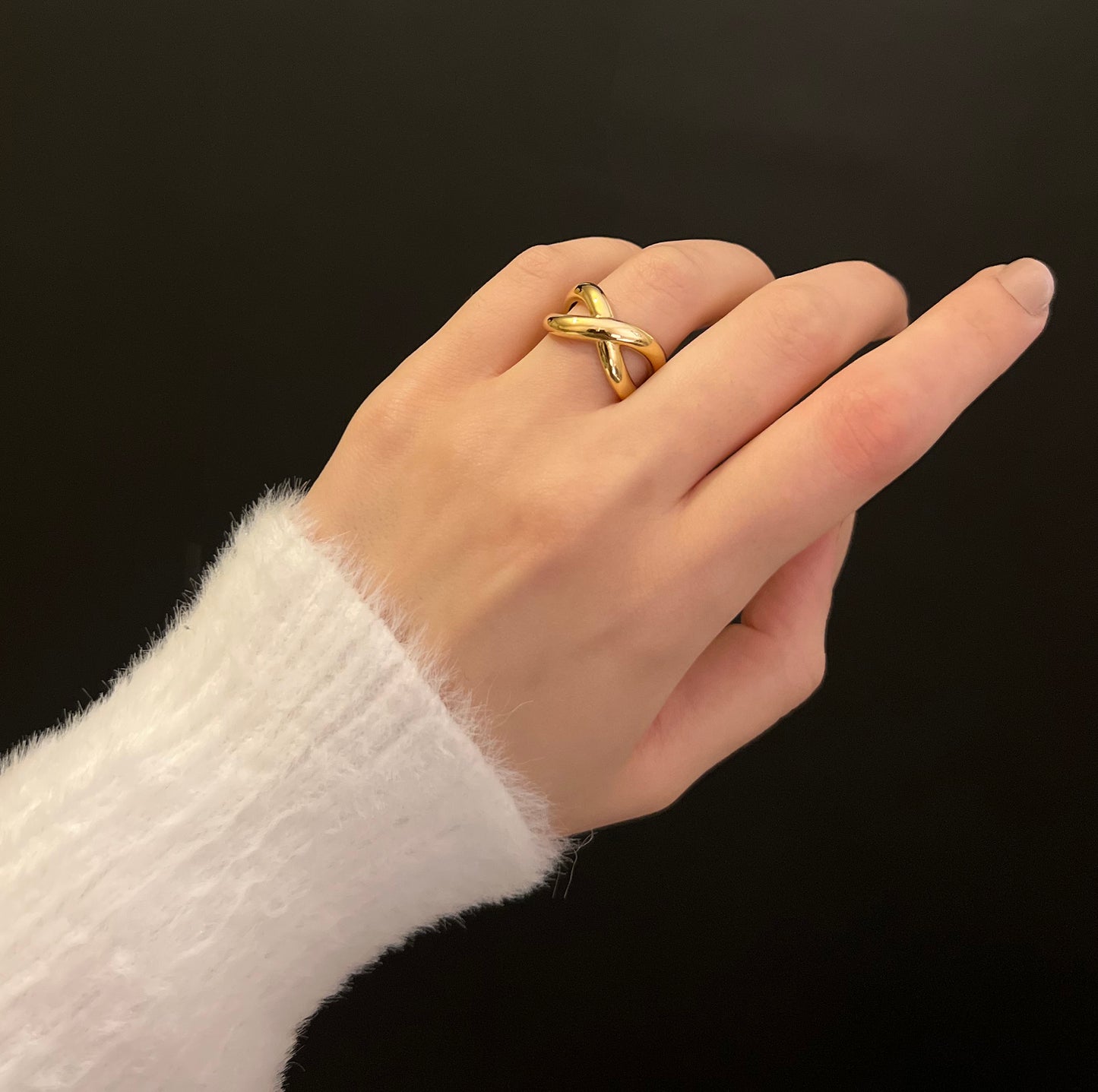 Diana Gold Cross Ring