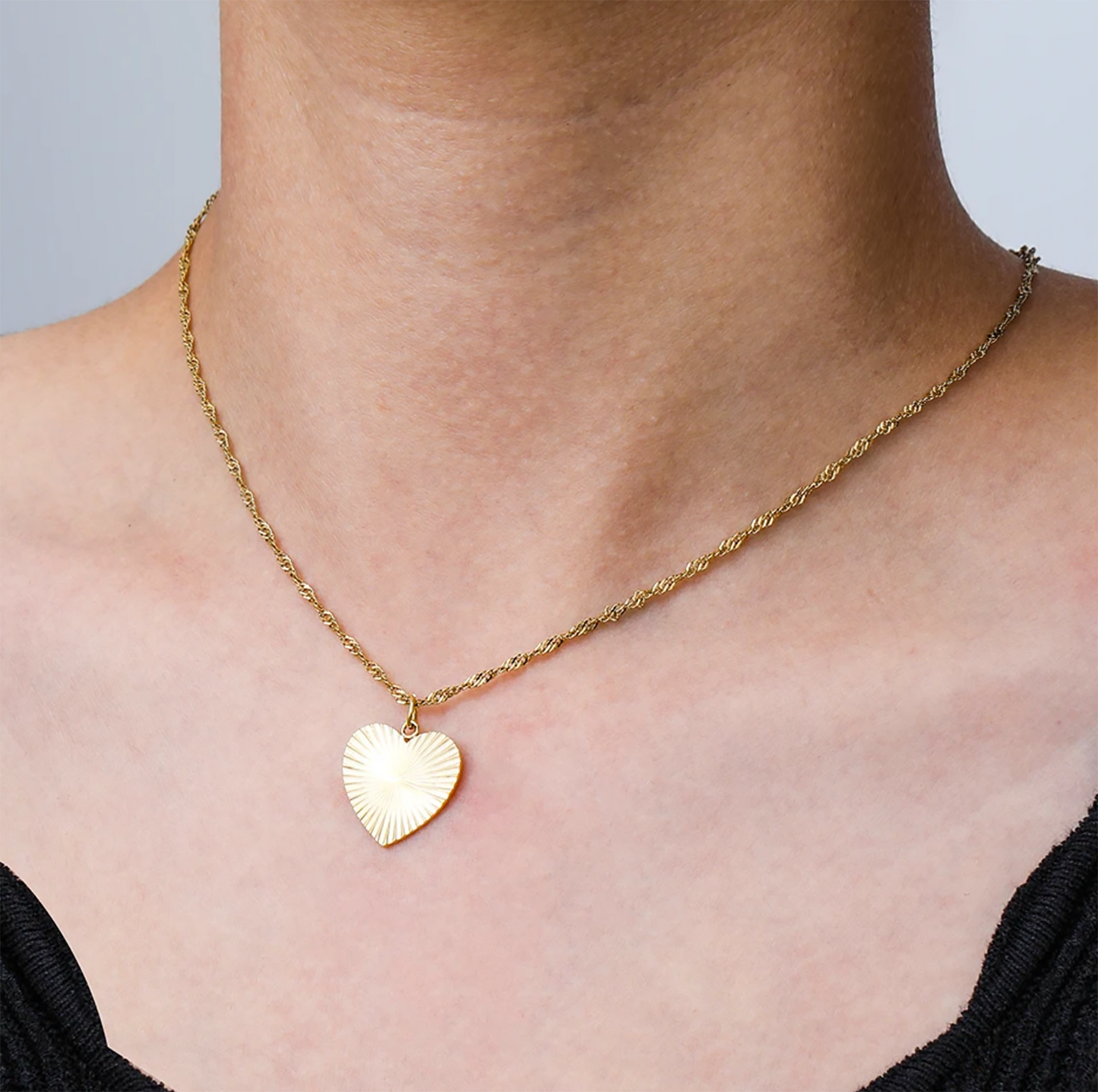 Paris Gold Love Necklace