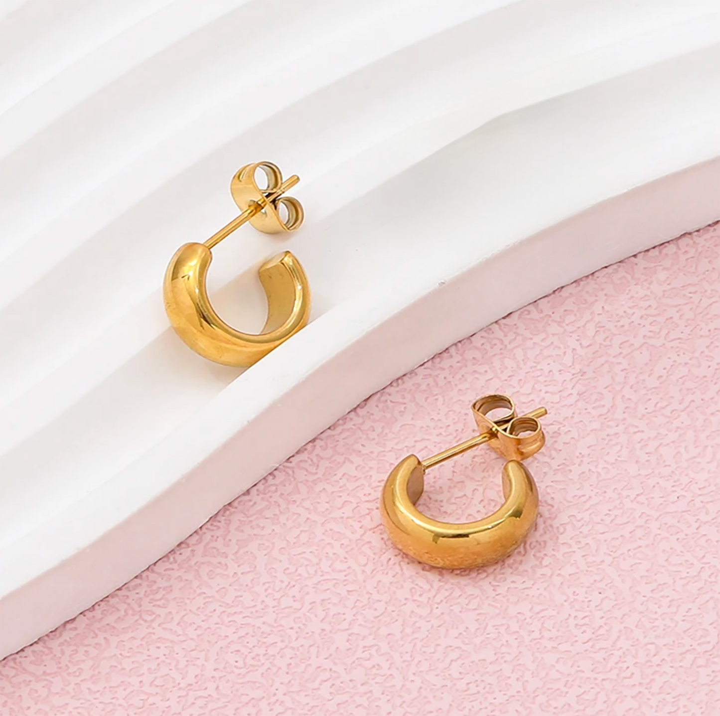 Ava Gold Small Earrings